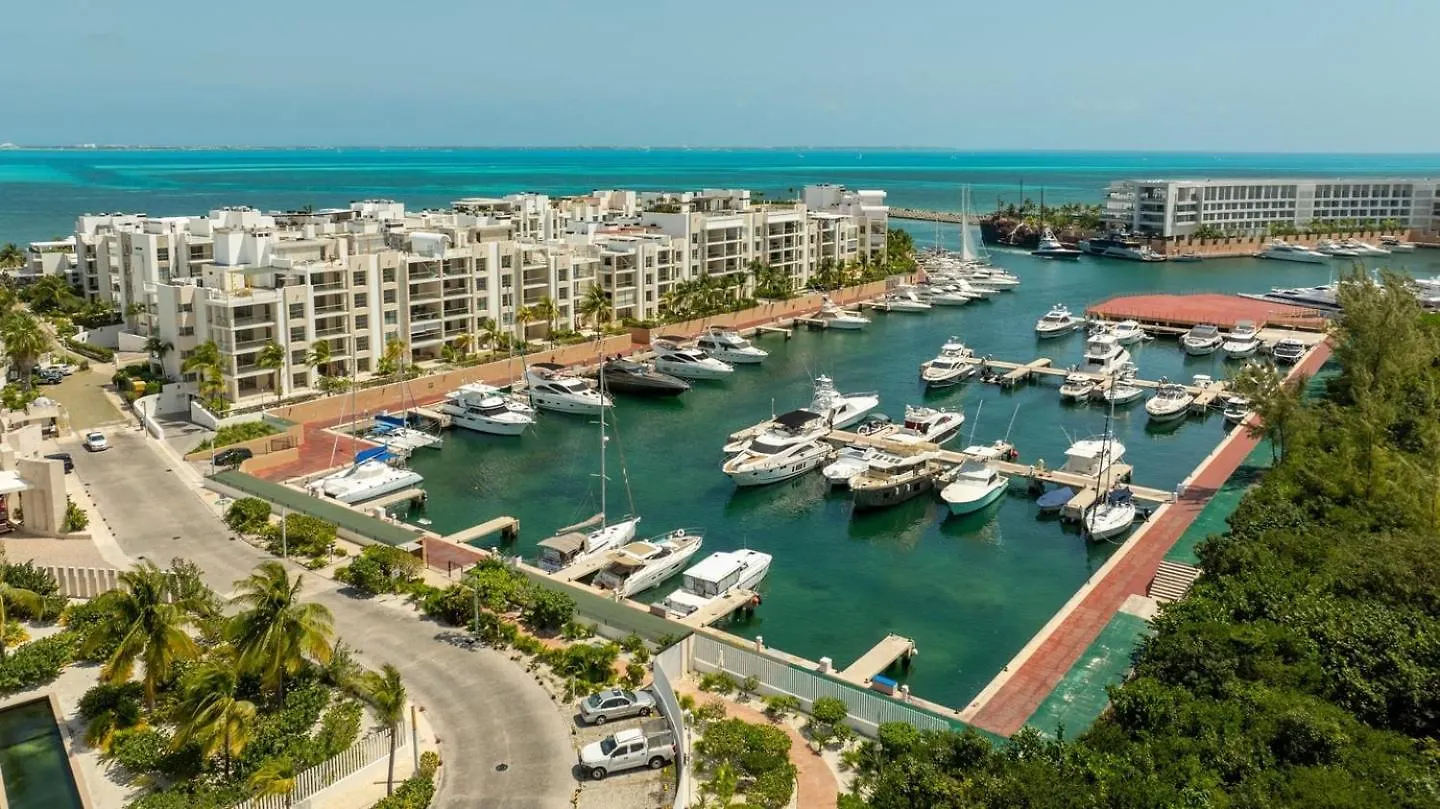 2Br Beachfront Exclusive Condo W/ Top Features Cancun 0*,