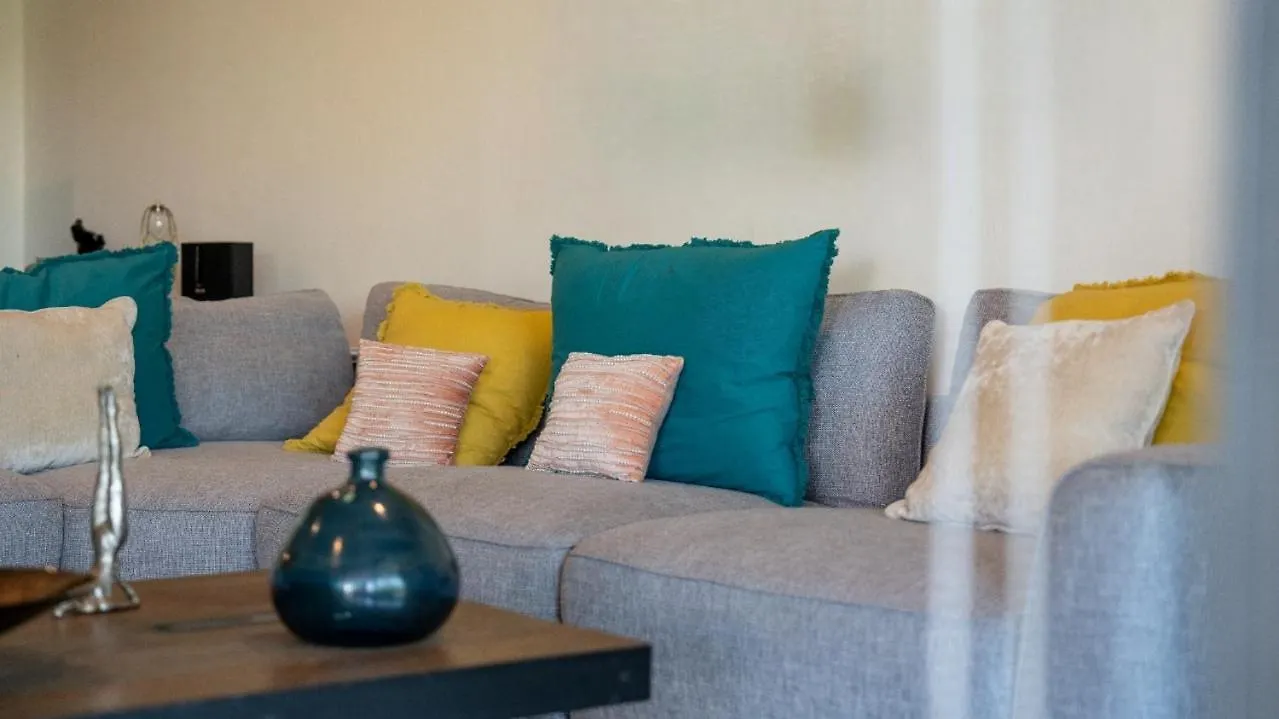 2Br Beachfront Exclusive Condo W/ Top Features Κανκούν