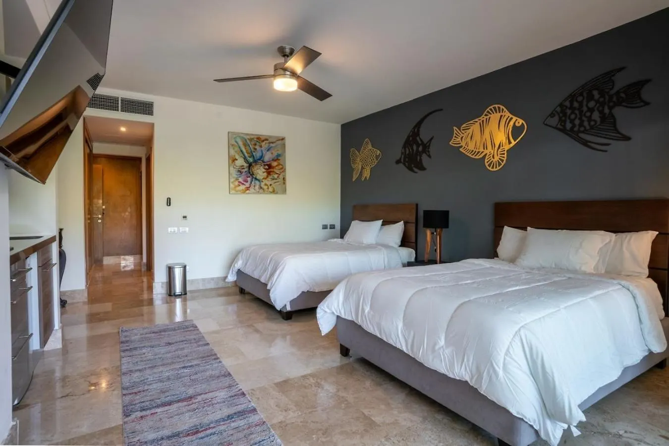 2Br Beachfront Exclusive Condo W/ Top Features Cancun Apartment