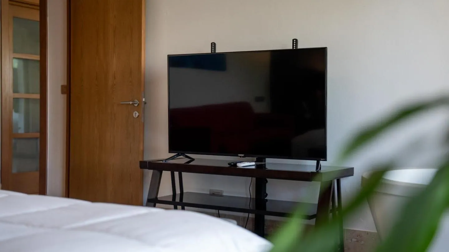 2Br Beachfront Exclusive Condo W/ Top Features Cancun