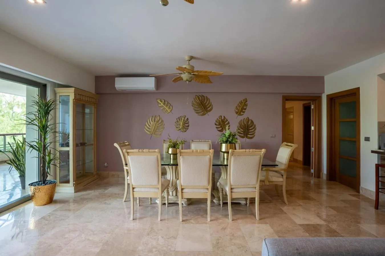 2Br Beachfront Exclusive Condo W/ Top Features Cancun Apartment