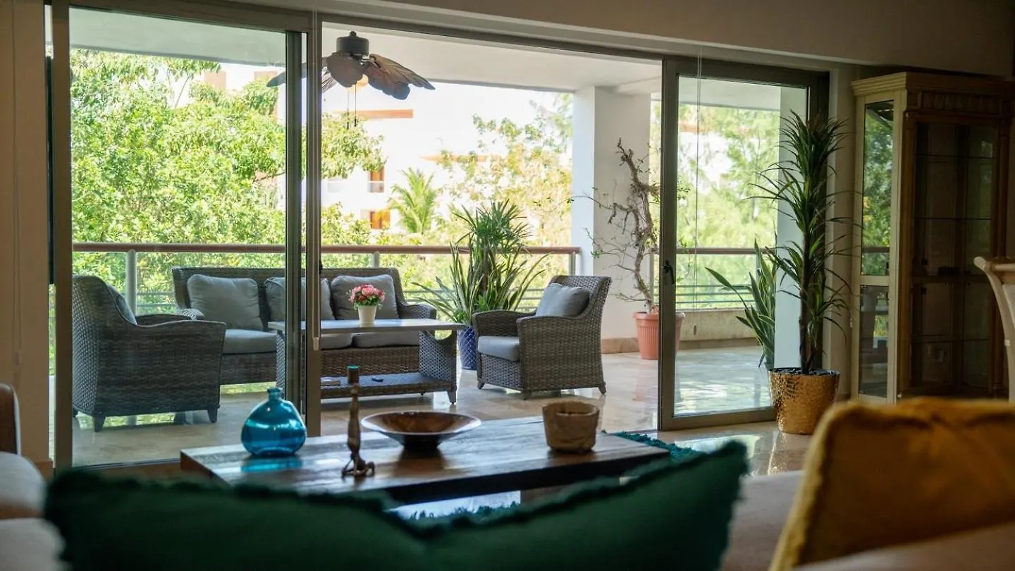 2Br Beachfront Exclusive Condo W/ Top Features Cancun Apartment